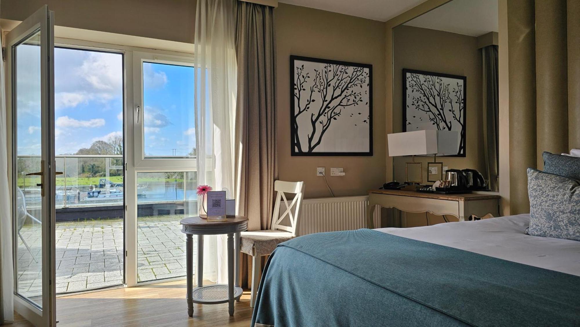 Moycarn Lodge & Marina Ballinasloe Exteriér fotografie